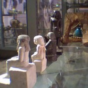 Λύθηκε το μυστήριο του «καταραμένου» αιγυπτιακού αγάλματος