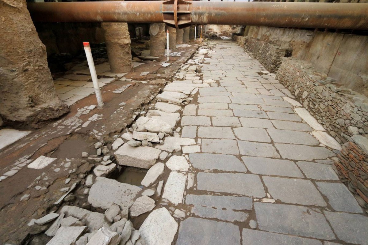 Mέχρι σήμερα, στο πλαίσιο των εργασιών για το Μετρό Θεσσαλονίκης, έχουν ανασκαφεί σχεδόν 35 στρέμματα, έχοντας φέρει στην επιφάνεια περίπου 135.000 ευρήματα (φωτ. ΑΠΕ-ΜΠΕ).