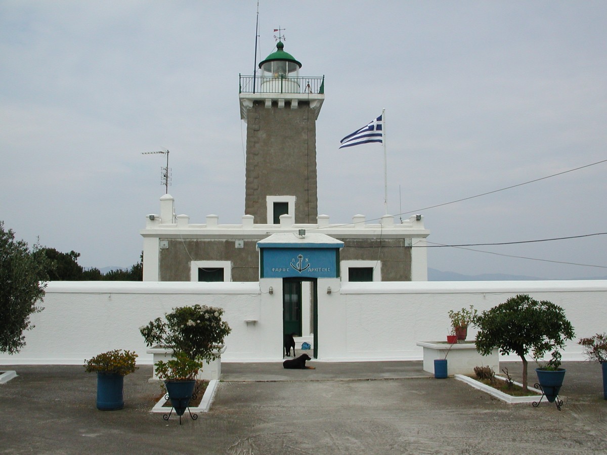Αρκίτσα Φθιώτιδας, Υπηρεσία Φάρων