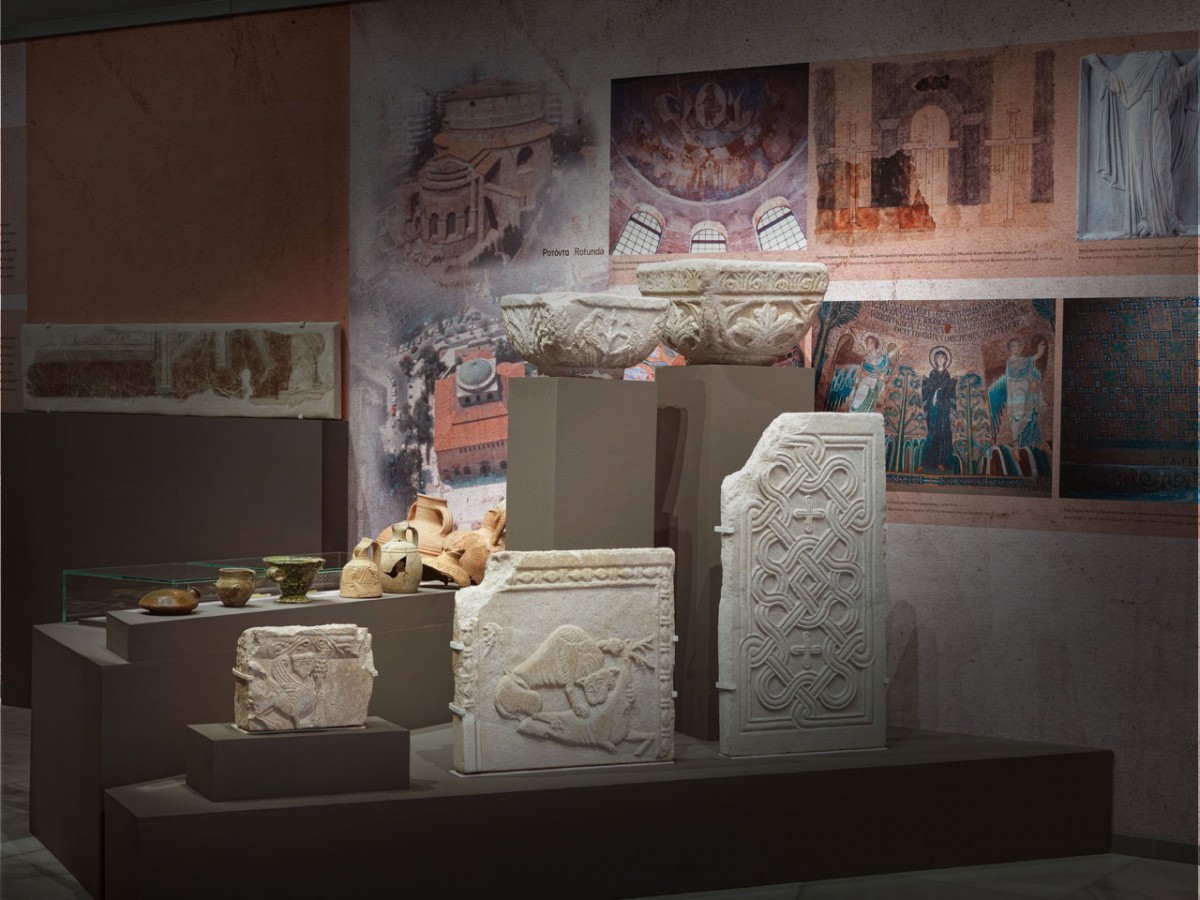 Άποψη της έκθεσης «Εκ Θεσσαλονίκης Φως» που παρουσιάζεται στο Μουσείο Βυζαντινού Πολιτισμού.