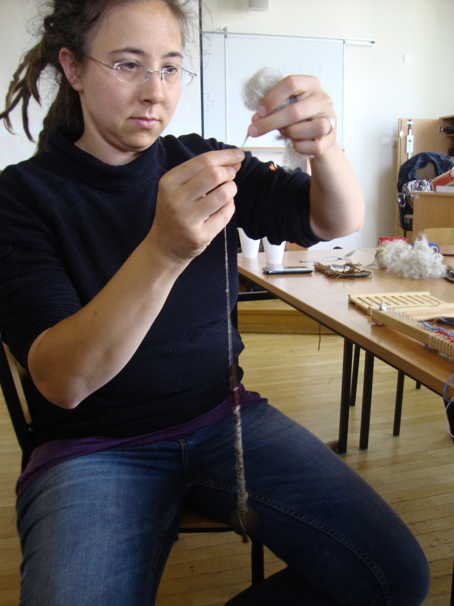 Γνέσιμο μάλλινης κλωστής