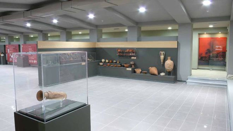 Μουσείο Αρχαίας Αγοράς Θεσσαλονίκης: άποψη της κεντρικής αίθουσας (© ΙΣΤ' ΕΠΚΑ).