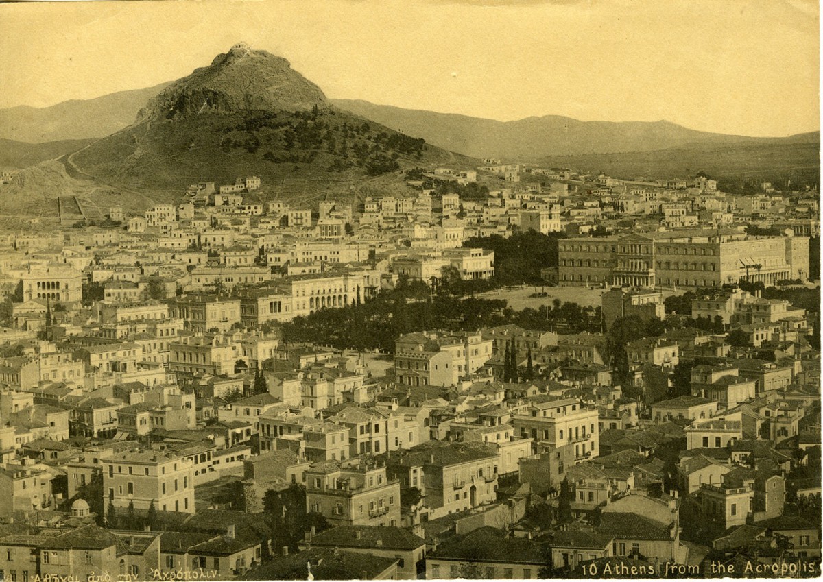 Αθήνα. Επιστολική κάρτα, αρχές 20ού αιώνα. Φωτογραφικό Αρχείο Εθνικού Αρχαιολογικού Μουσείου.