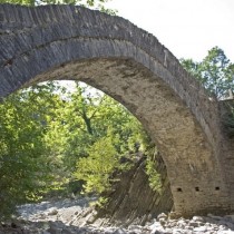 Μνημεία χαρακτηρίστηκαν έξι πέτρινα γεφύρια της Ηπείρου