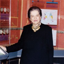 Έφυγε από τη ζωή η Μάντω Οικονομίδου