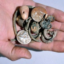 Θησαυρός από την εποχή του Μεγ. Αλεξάνδρου σε σπήλαιο στο Ισραήλ