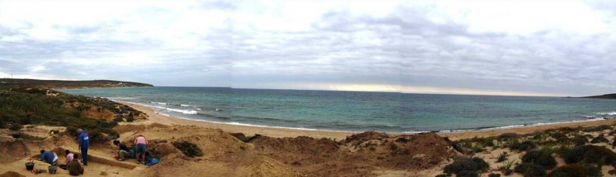 Η κυνηγετική «κατασκήνωση» του Ούριακου της 11ης χιλιετίας π.Χ. στην παραλία της Φυσίνης στη Λήμνο.