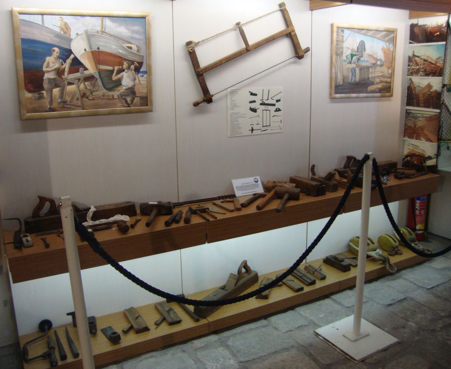 Ναυπηγικά εργαλεία, Ναυτικό Μουσείο Καβάλας