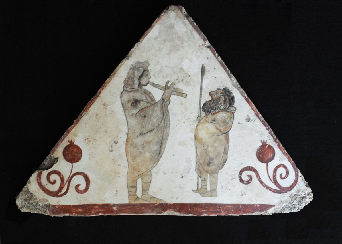 Στα 25 αρχαία αντικείμενα που επιστράφηκαν στην Ιταλία περιλαμβάνονται αγγεία, τοιχογραφίες και χειρόγραφα (φωτ. CARABINIERI CC TPC ROMA).
