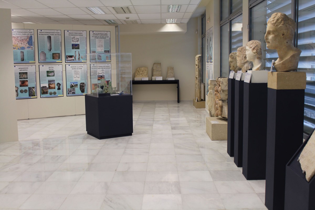 Άποψη της έκθεσης «Ρωµαϊκή Τέχνη και Πολιτισµός - Μια κοινή  γλώσσα στην Αρχαιότητα», που παρουσιάζεται στο Αρχαιολογικό Μουσείο Θεσσαλονίκης.