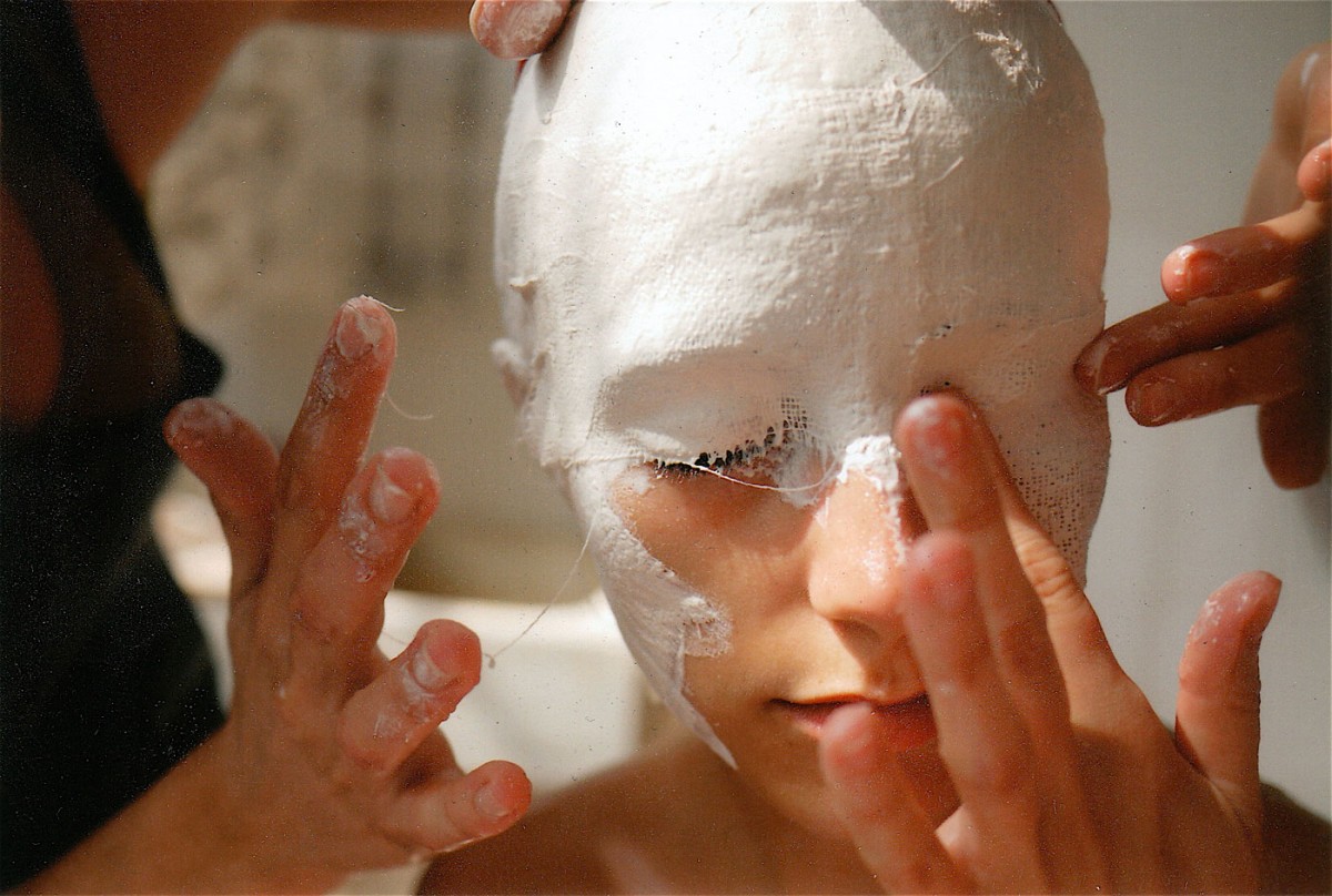 Έργο από την έκθεση «Ανθρωπογραφές. Η έννοια του εκμαγείου στην τέχνη».