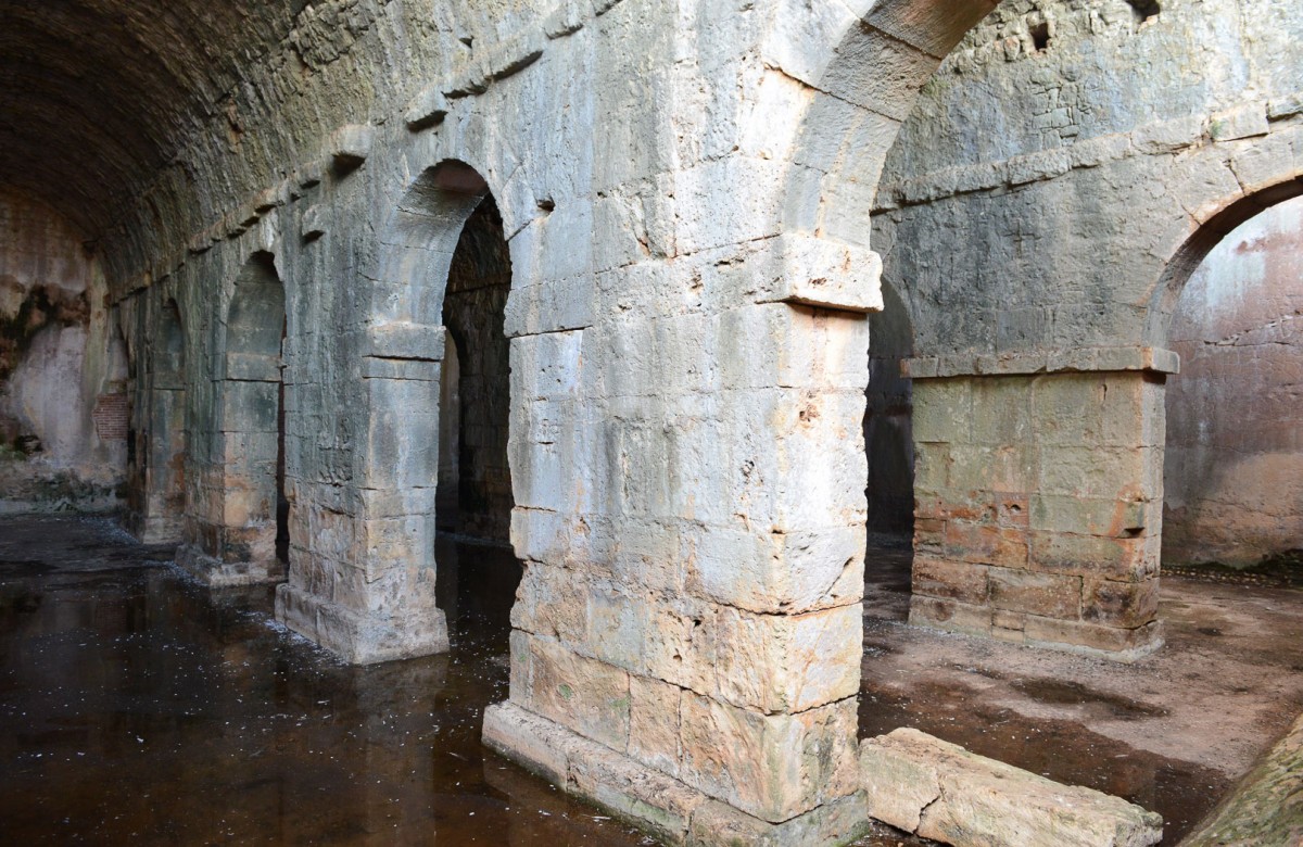 Τρίκλιτη δεξαμενή