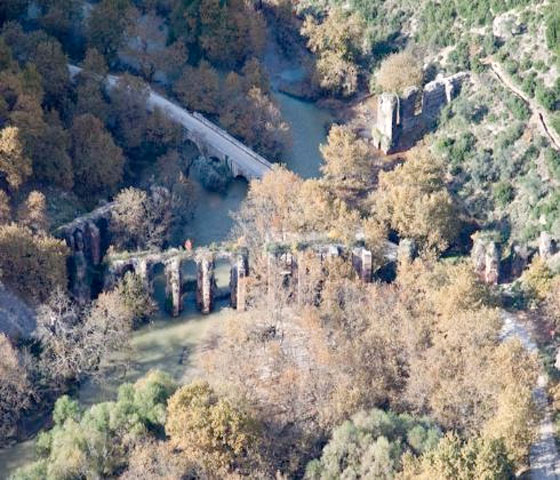 Το Ρωμαϊκό Υδραγωγείο της Νικόπολης (φωτ. ΥΠΠΟΑ).