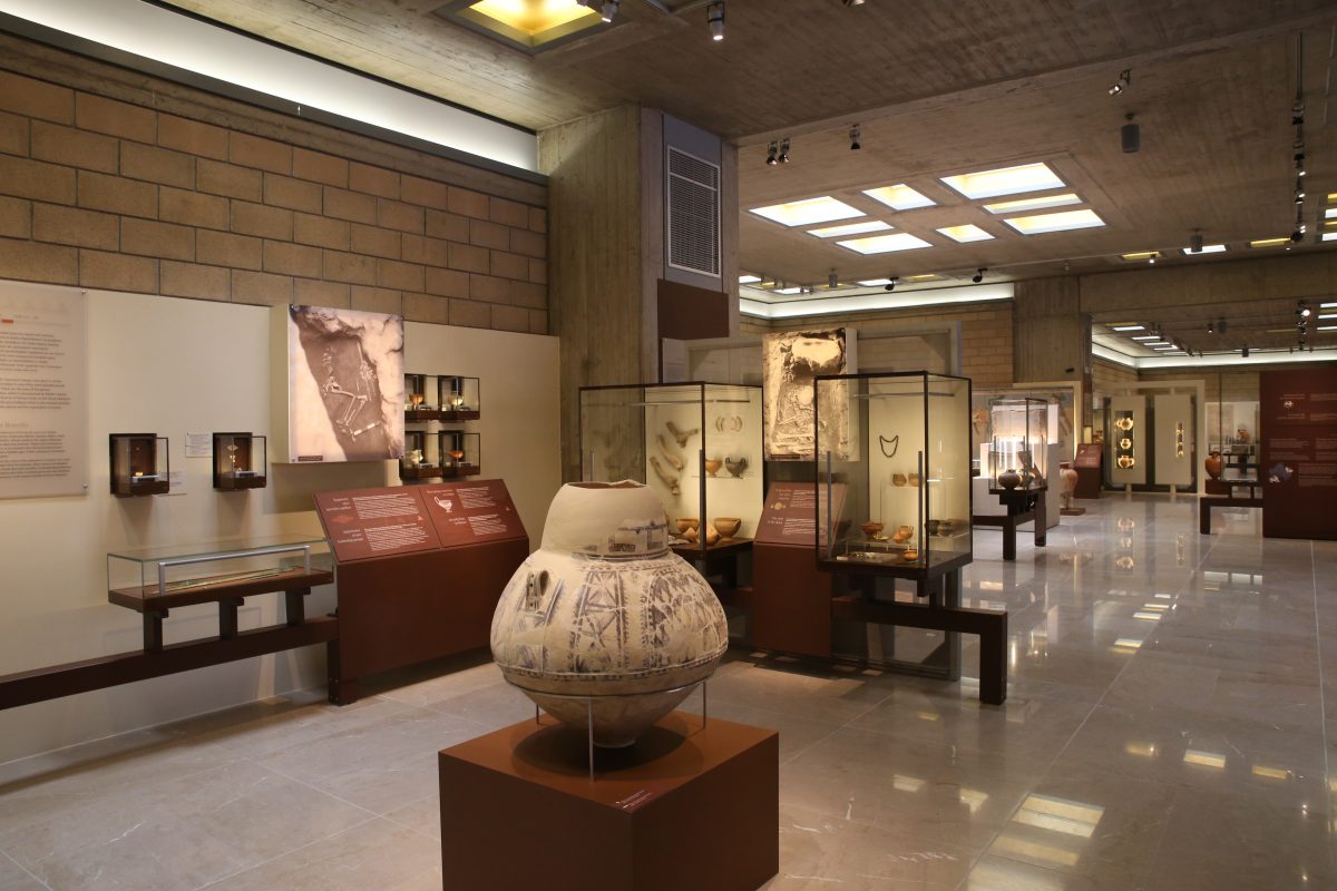 Ύστερη Εποχή του Χαλκού, Αρχαιολογικό Μουσείο Θηβών