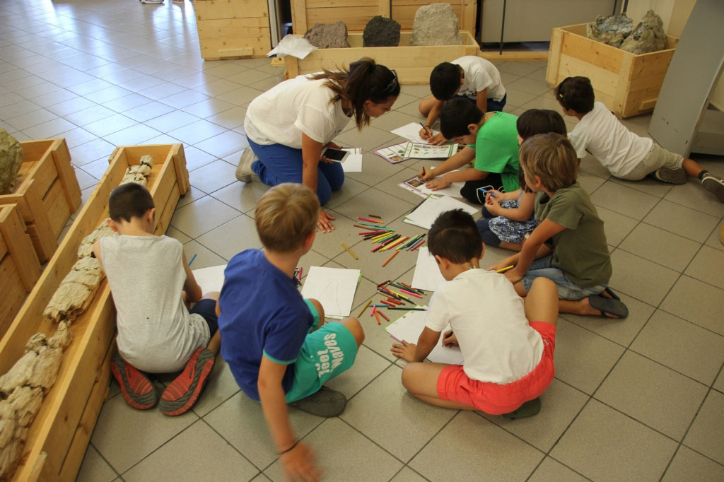 «Το δάσος κάτω από τον δρόμο» για παιδιά