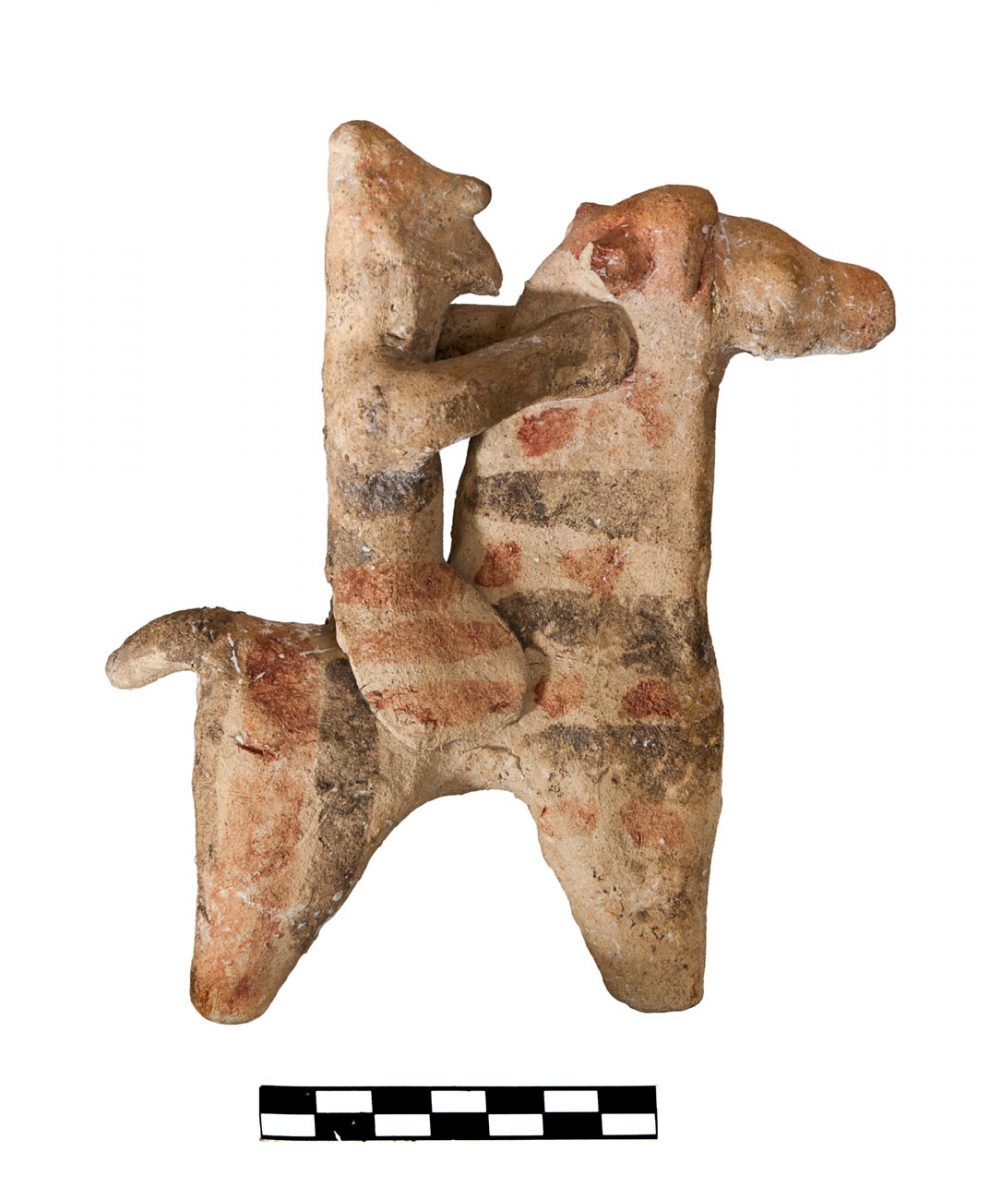 Το πήλινο ειδώλιο προέρχεται από την ιδιωτική συλλογή του Χριστάκη Χατζηπροδρόμου και εντοπίστηκε σε ιστοσελίδα οίκου πώλησης αρχαιοτήτων του Λονδίνου (φωτ. Τμήμα Αρχαιοτήτων Κύπρου).