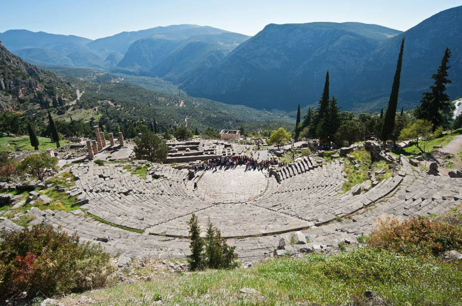 Το αρχαίο θέατρο των Δελφών (φωτ. ΥΠΠΟΑ).