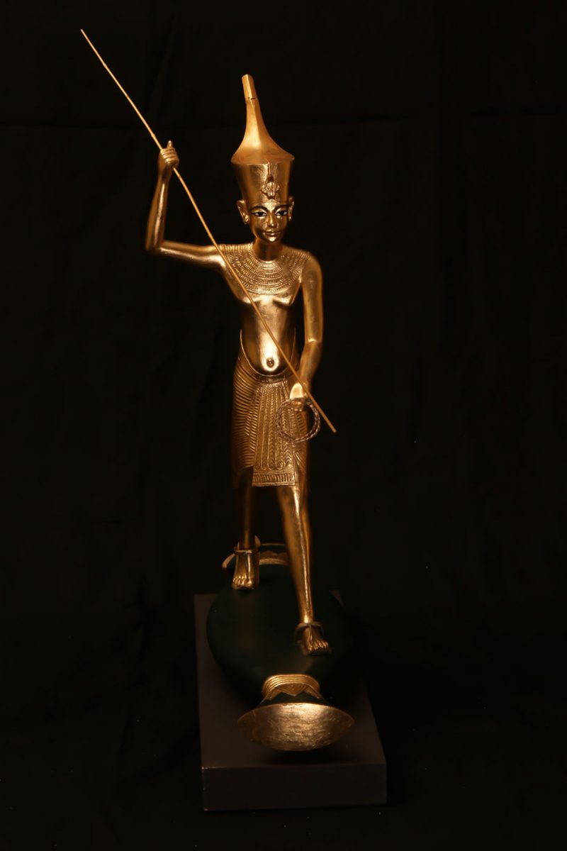 Χρυσό αγαλματίδιο του Τουταγχαμών. Αντίγραφο από την έκθεση «Τουταγχαμών - Ταξίδι στην αιωνιότητα».