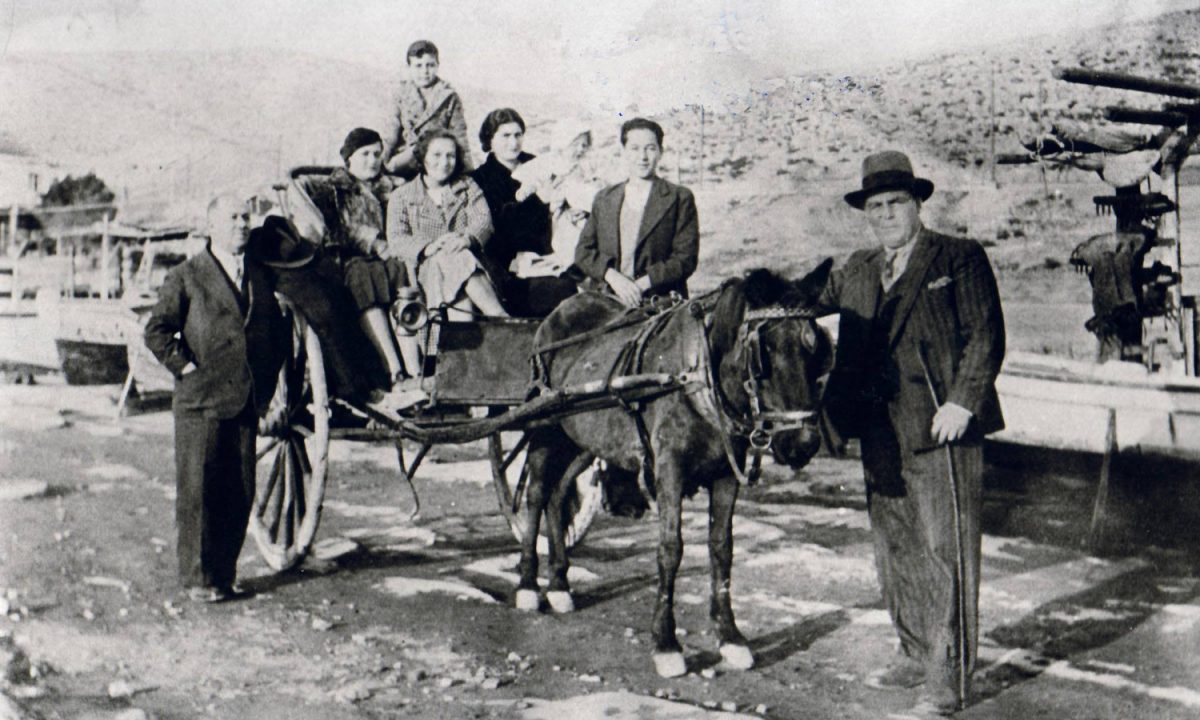 Από την έκθεση «Η εβραϊκή κοινότητα των Ιωαννίνων – Αντικειμένων μνήμη» που παρουσιάζεται στο Εβραϊκό Μουσείο της Ελλάδος.