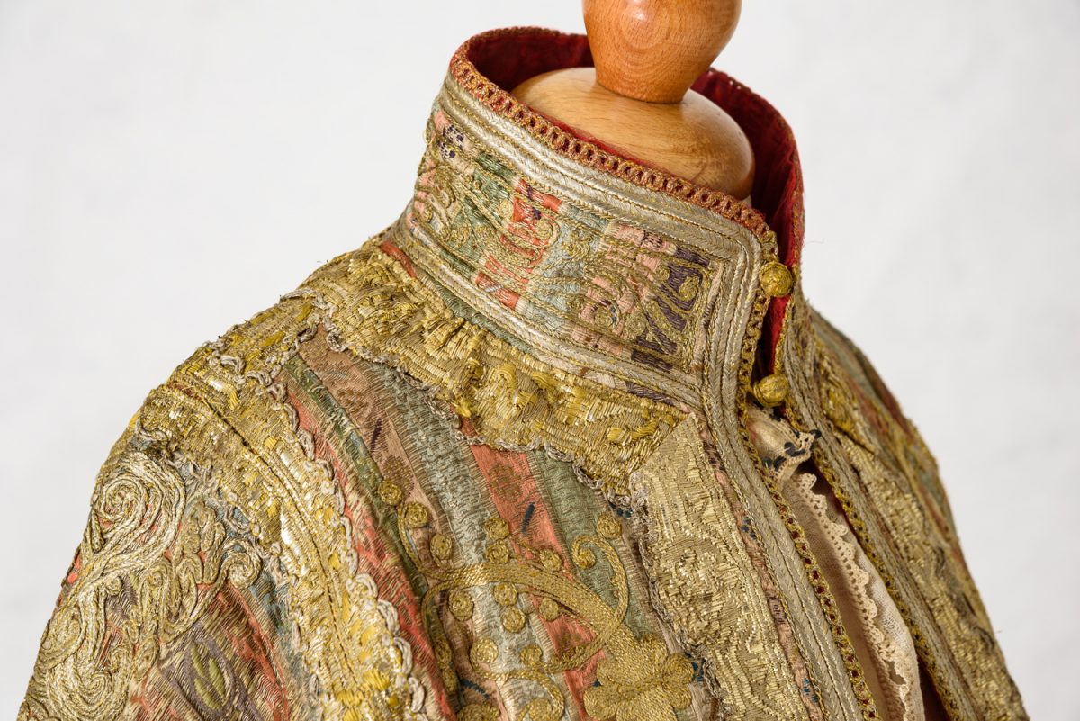 Από την έκθεση «Η εβραϊκή κοινότητα των Ιωαννίνων – Αντικειμένων μνήμη» που παρουσιάζεται στο Εβραϊκό Μουσείο της Ελλάδος.