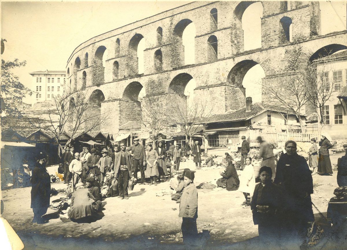 Οι Καμάρες είναι το τελευταίο τμήμα ενός τεράστιου υδραγωγείου της πρώτης περιόδου της Τουρκοκρατίας (φωτ. ΑΠΕ- ΜΠΕ/ Ιστορικό Αρχείο του Δήμου Καβάλας).