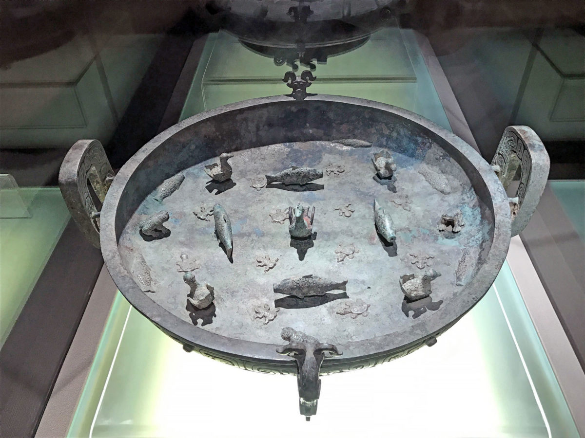 Χάλκινη τελετουργική λεκάνη από το Μουσείο της Σαγκάης (φωτ.: Zhang Xudong / Shanghai Museum).