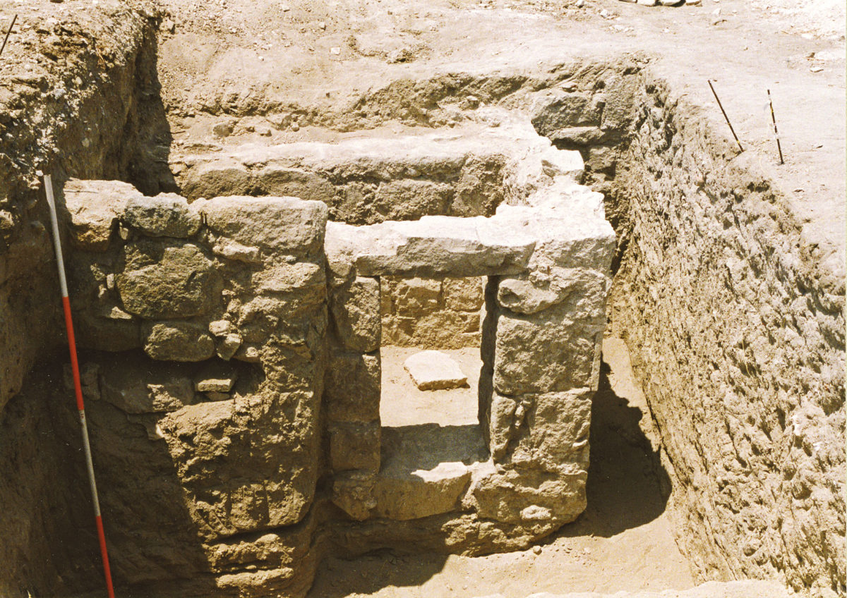 Κατάλοιπα οικιστικού συγκροτήματος στην Αρχαία Αλάσαρνα.