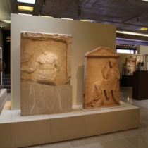Βραβείο διεκδικούν το Αρχαιολογικό Μουσείο Θηβών και το Διαχρονικό Μουσείο Λάρισας