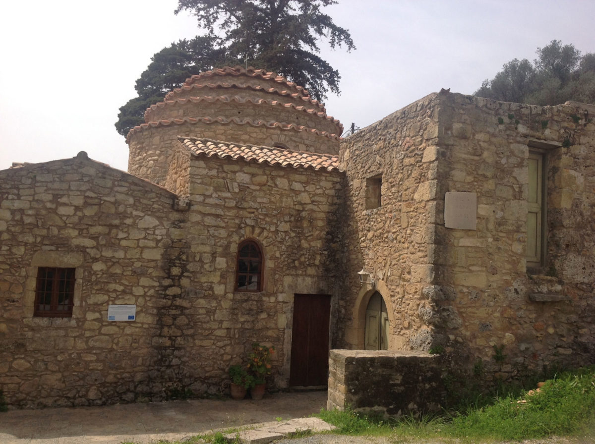 Ο ναός του Μιχαήλ Αρχαγγέλου (Ροτόντα) στην Επισκοπή της Δημοτικής Ενότητας Κολυμβαρίου του Δήμου Πλατανιά.