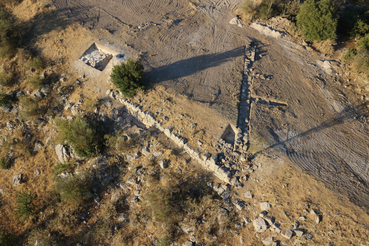Άποψη του δυτικού τμήματος της οχύρωσης (φωτ.: ΥΠΠΟΑ).
