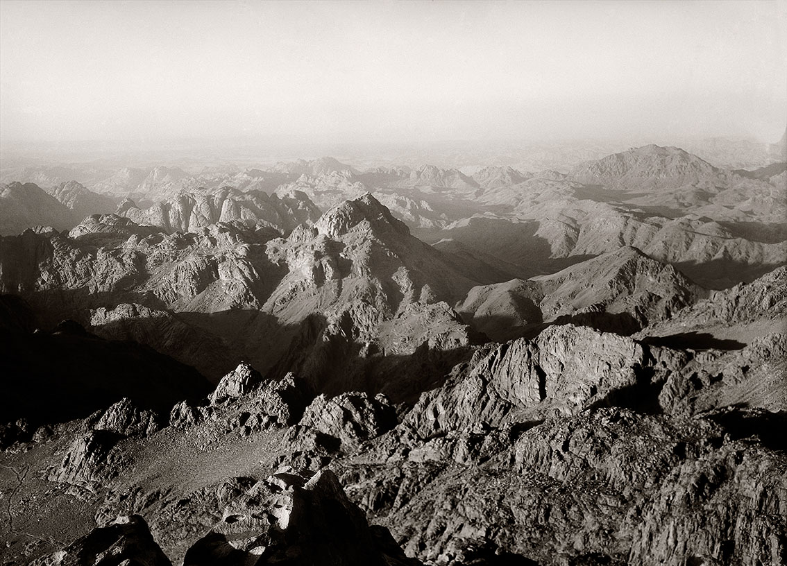 Το Όρος Σινά, 5 Ιουνίου 1933. © Roussen Collection/ Saint Catherine Foundation.