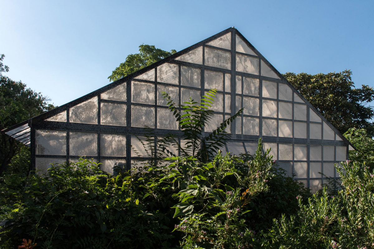 Φωτογραφία από την έκθεση «Γεωμετρίες» στο Γεωπονικό Πανεπιστήμιο Αθηνών. ©Δημήτρης Παρθύμος.