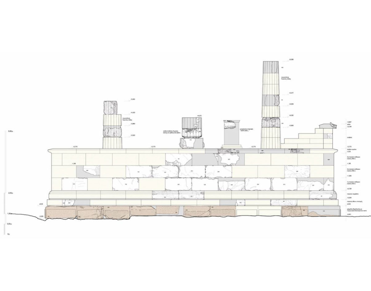 Τα αρχιτεκτονικά μέλη του ταφικού μνημείου είναι αρκετά στον αριθμό, ώστε να είναι ασφαλής η γραφική του αποκατάσταση. 