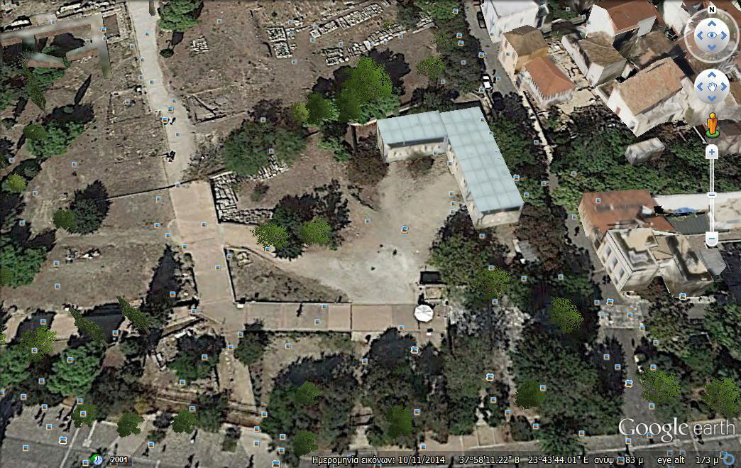 Εικ. 35. Η νοτιοανατολική γωνία του αρχαιολογικού χώρου της Νότιας Κλιτύος όπως φαίνεται στο Google Earth.