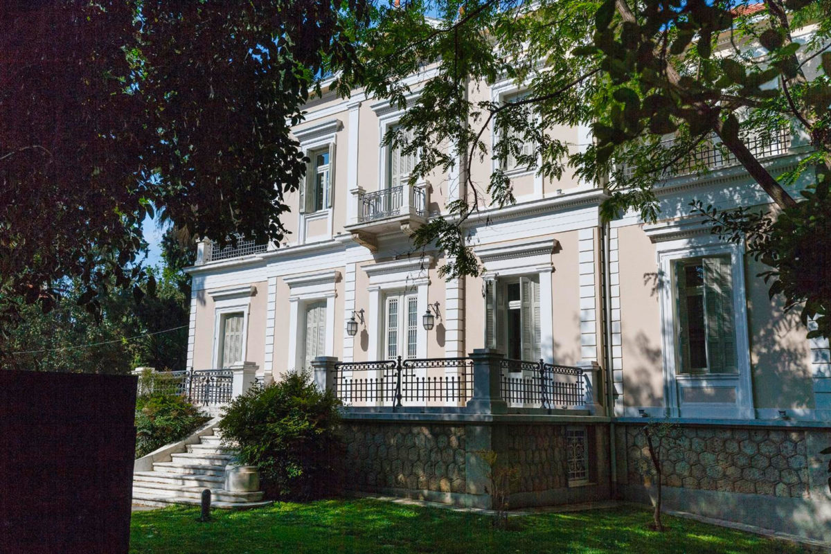 Η Έπαυλη «Πύρνα» πήρε το όνομά της από το παρακείμενο ρέμα της Πύρνας (φωτ.: Δήμος Κηφισιάς).