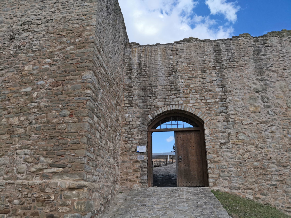 Η είσοδος στο Κάστρο Φαναρίου (φωτ.: ΑΠΕ-ΜΠΕ).