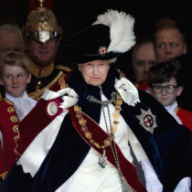Η βασίλισσα Ελισάβετ γιόρτασε τα 700 χρόνια του Τάγματος της Περικνημίδας