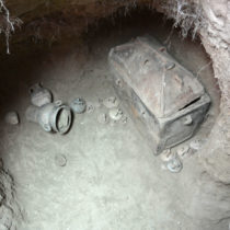 Λαξευτός τάφος ανασκάφηκε στην Ιεράπετρα