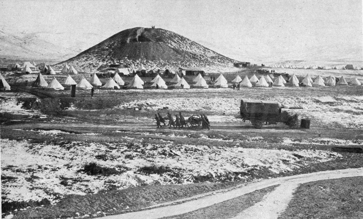 Στρατόπεδο στο Μακεδονικό Μέτωπο. Συλλογή Β. Νικόλτσιου.