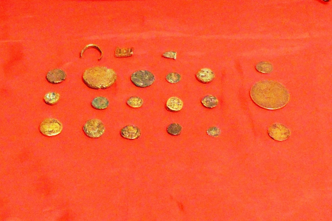 Αγγελία πώλησης νομισμάτων στο διαδίκτυο από 30χρονο