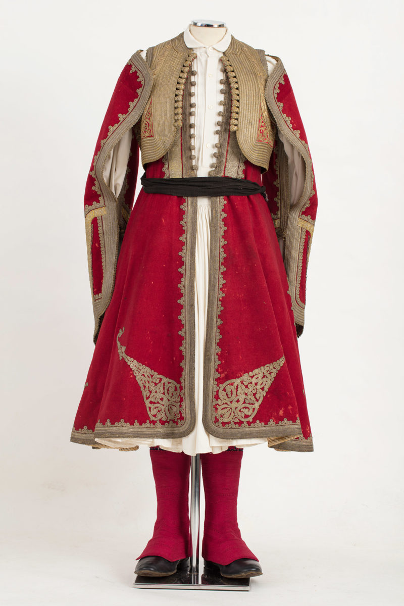 Φορεσιά του στρατηγού Δημήτρη Τσώκρη (1796-1875), αγωνιστή του 1821. Μέσα 19ου αιώνα. Δήμος Άργους-Μυκηνών.
