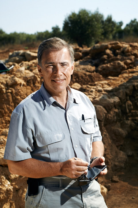 Αντεπιστέλλον μέλος της Ακαδημίας Αθηνών εξελέγη ο Μιχαήλ Κοσμόπουλος