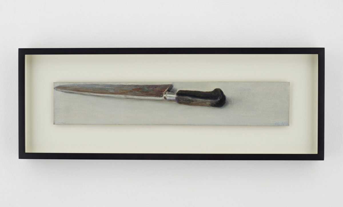 Αβιγκντόρ Αρίκα, «Μαχαίρι», 1982, λάδι σε καμβά, 8x45 εκ. (φωτ. Mathew Hollow).