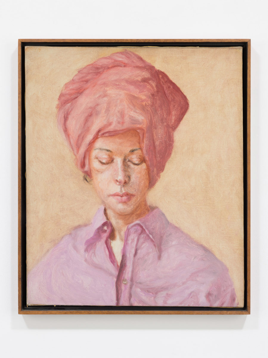 Αβιγκντόρ Αρίκα, «Η Ann με ροζ τουρμπάνι», 1979, λάδι σε καμβά, 55x46 εκ. (φωτ. Peter Mallet).