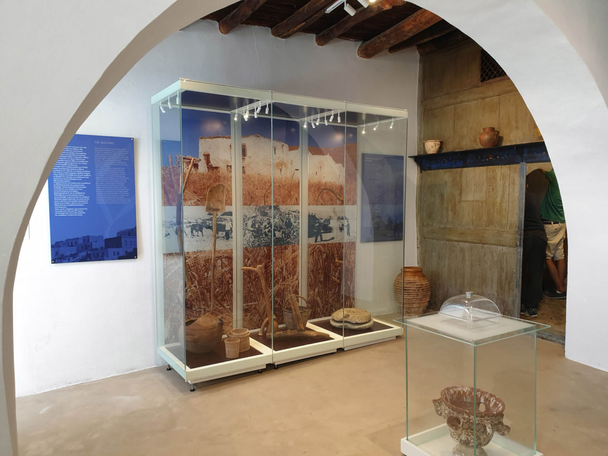 Στα καλντερίμια του παρελθόντος, του παρόντος και του μέλλοντος της Αμοργού 