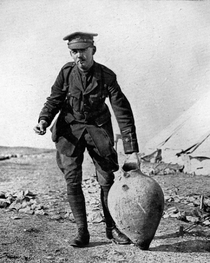 Μια έκθεση για την ειρήνη και τον «πολιτισμό» του πολέμου