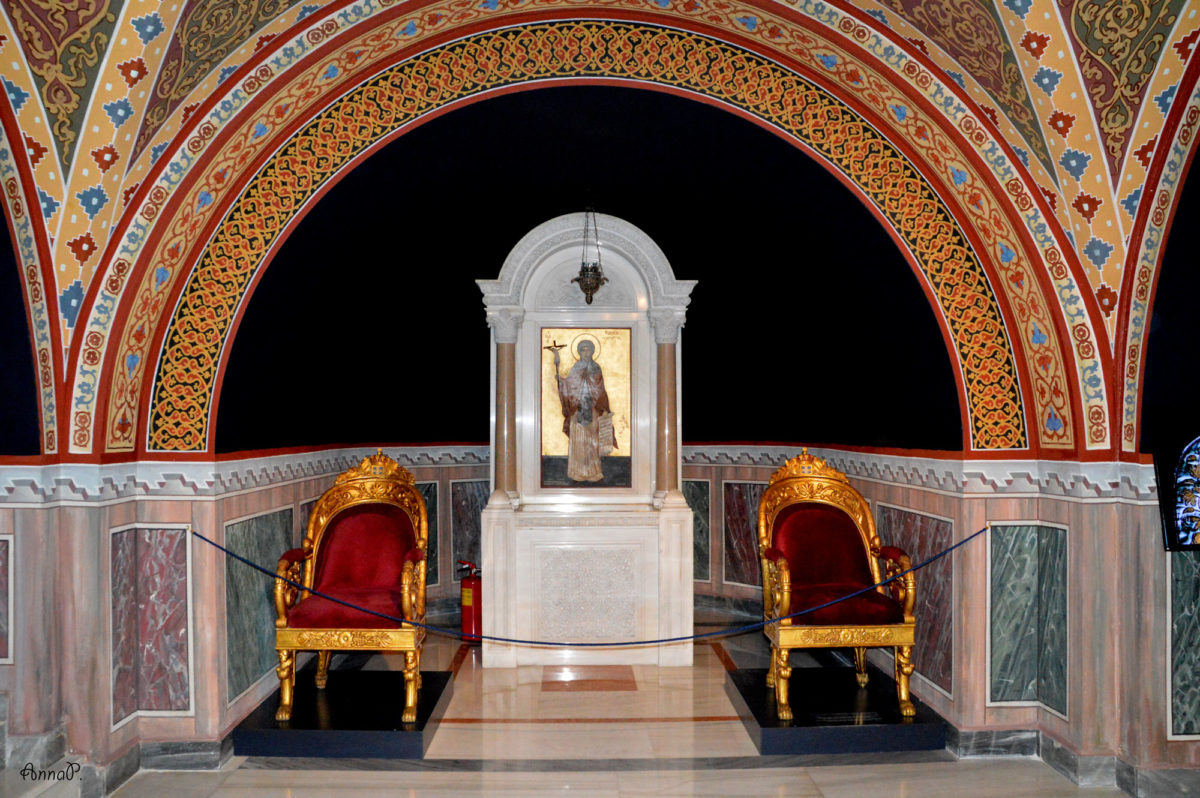 Άποψη της έκθεσης στο κειμηλιοφυλάκειο του Μητροπολιτικού Ναού Αθηνών.