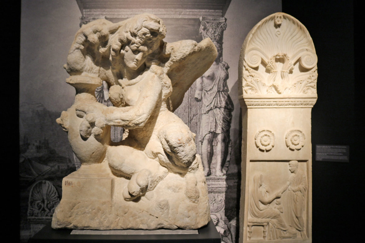 Από την έκθεση «Δι’ αυτά πολεμήσαμεν… Αρχαιότητες και Ελληνική Επανάσταση» που παρουσιάζεται στο Εθνικό Αρχαιολογικό Μουσείο (φωτ.: ΥΠΠΟΑ).