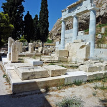 Tο ιερό του Ασκληπιού στην νότια κλιτύ της Ακρόπολης