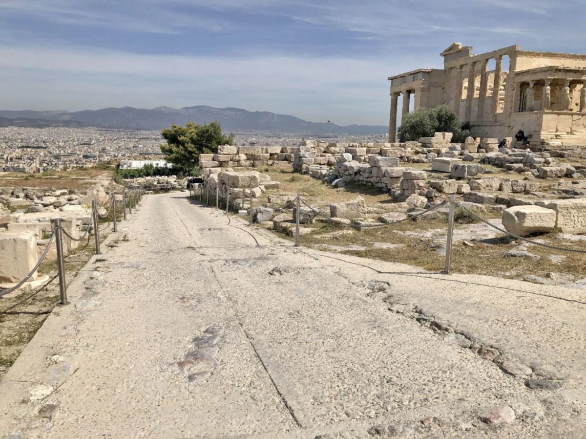 Διαδρομές για άτομα με δυσκολία στην κίνηση στην Ακρόπολη